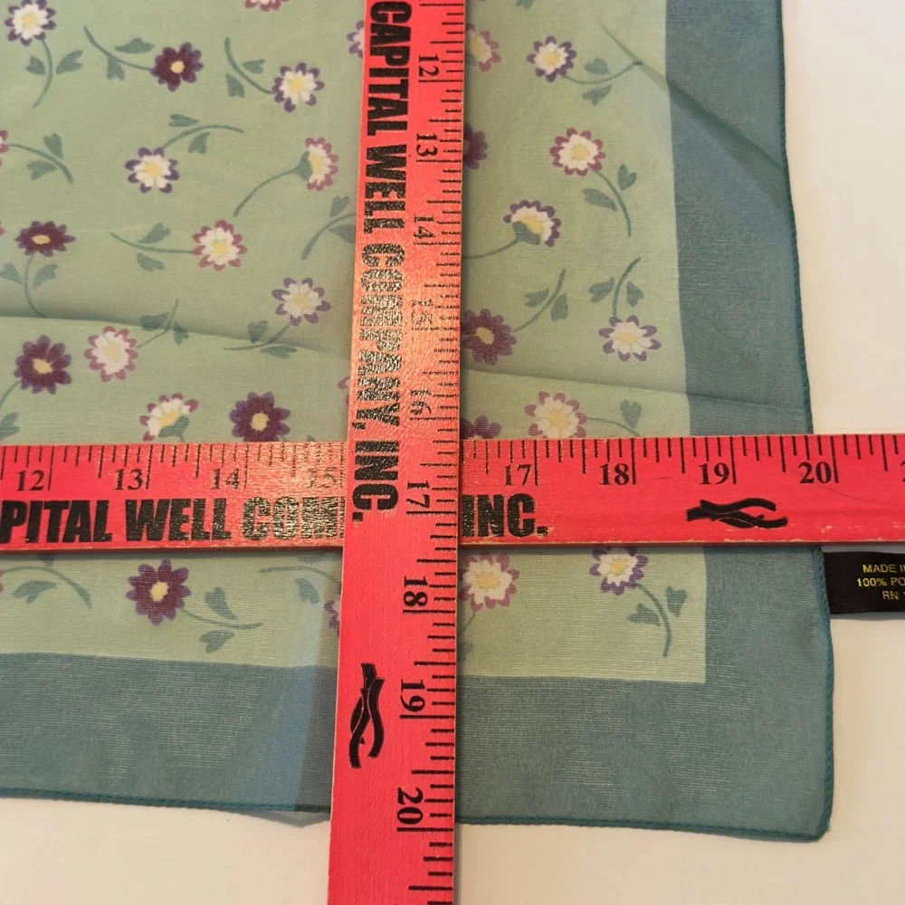 Vintage‎ Made in Italy Floral Square Scarf multicolor Purple Neckerchief cottage
